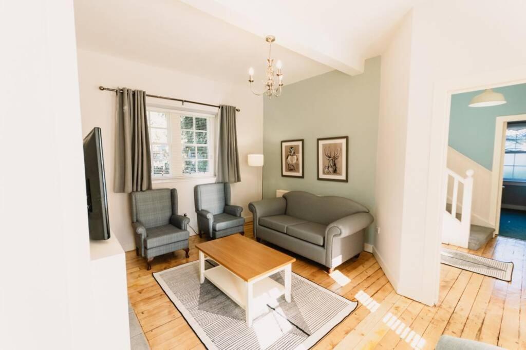 Factors House - A Comfy Cottage In Countryside Park With Wifi And Access To Bar And Pool Perth Buitenkant foto