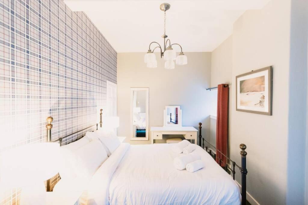 Factors House - A Comfy Cottage In Countryside Park With Wifi And Access To Bar And Pool Perth Buitenkant foto