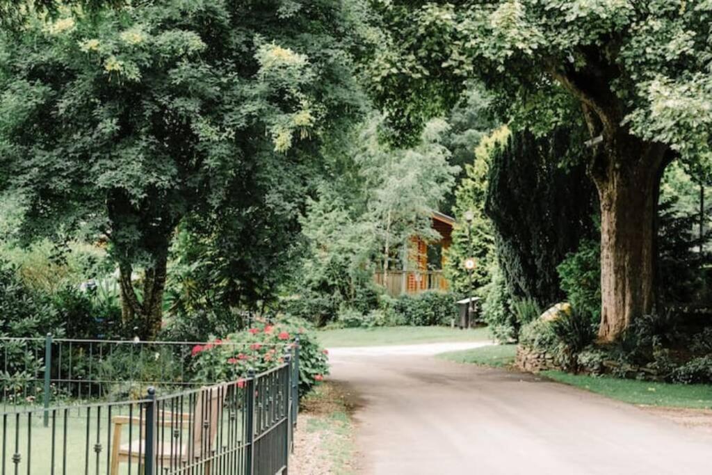 Factors House - A Comfy Cottage In Countryside Park With Wifi And Access To Bar And Pool Perth Buitenkant foto