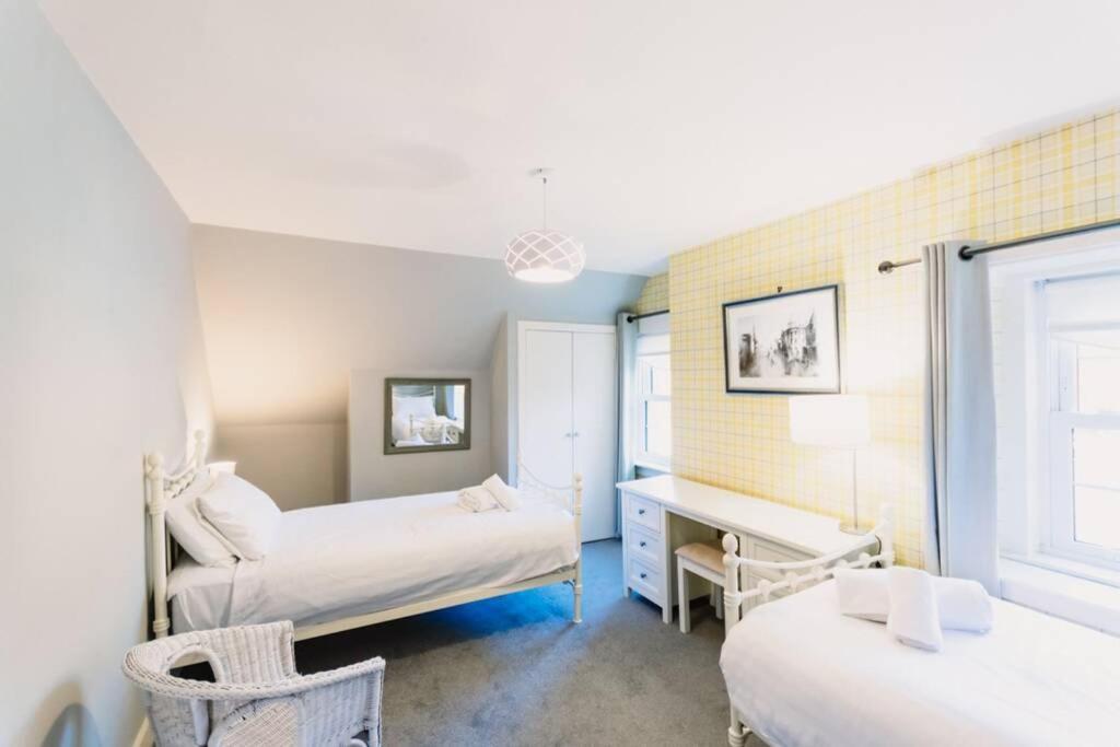 Factors House - A Comfy Cottage In Countryside Park With Wifi And Access To Bar And Pool Perth Buitenkant foto